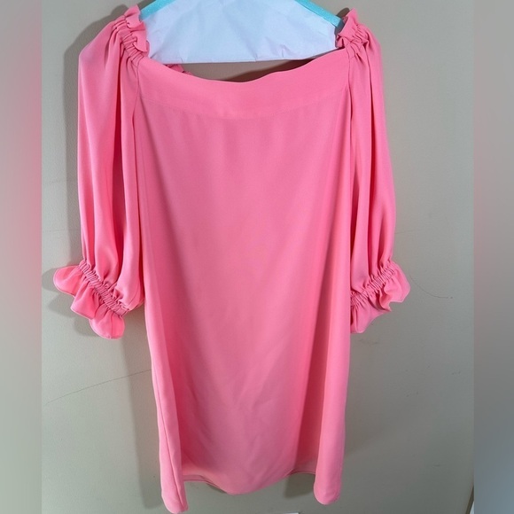 Trina Turk Shift Dress Equinox off shoulder style bubblegum pink size XS - Picture 2 of 8